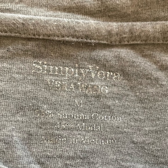 Simply Vera Vera Wang gray graphic supima cotton tee top, size M shopping mall - Picture 4 of 14